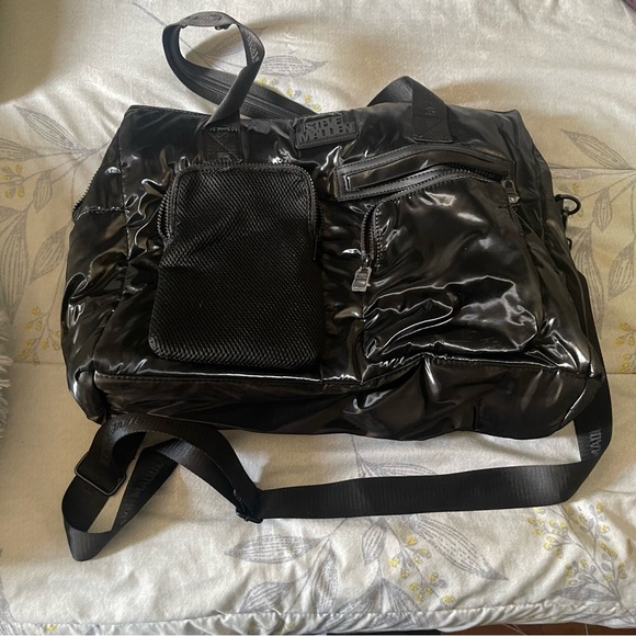 Handbags - Steve Madden Women's Black Metallic Tote Medium Size